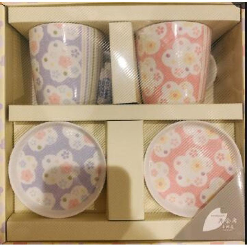日本风瓷器套装：小粹庵 花会席 粉盒2只茶杯2个茶杯拖
