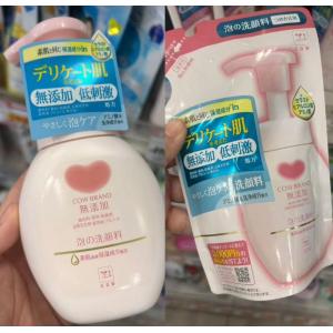 日本COW 牛乳无添加温和洁面泡沫保湿型洗面奶