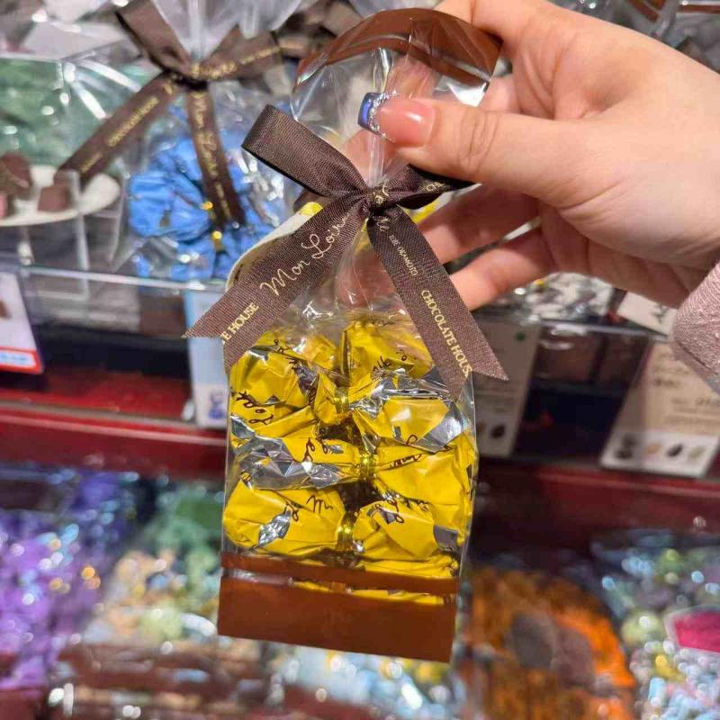 日本神户Mon Loire 小包装叶子巧克力 9颗装 黄色（任意路线可发）