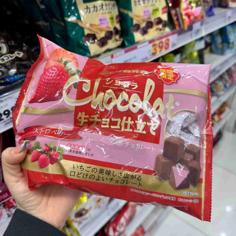 Takaoka高冈 生巧克力 草莓味 125g（任意路线可发）