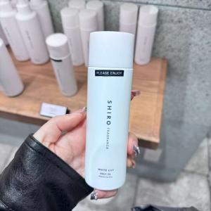 代购：SHIRO 身体按摩油 WHI...